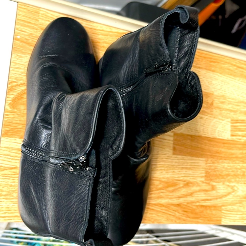 Women’s TAOS ELITE black ankle boot